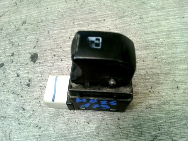 CHEVROLET Matiz 2005-2010 Jobb első ablakemelő kapcsoló 1. kép