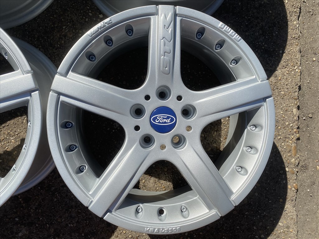 4db MOMO 16" Ford - Volvo alufelni. (3971) 2. kép