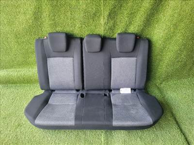 SUZUKI S-CROSS Hátsó Ülés Szett 8701961M10 8716061m00