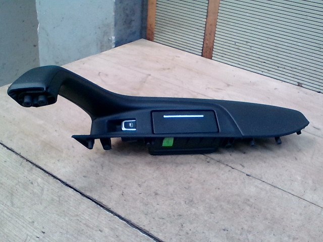 AUDI A6 2014.10.01-18.05.31 Bal hátsó ablakemelő kapcsoló 1. kép