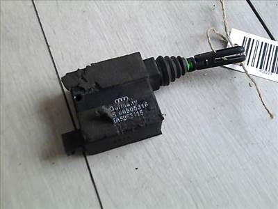 AUDI A8 94.06-02.12 Csomagtérajtó központi zár motor