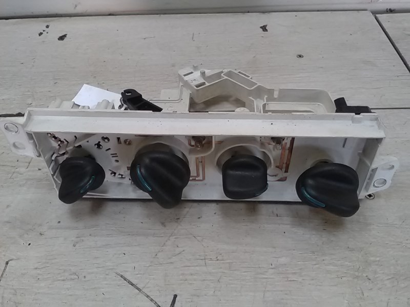 CHRYSLER PT CRUISER 99-06 Fűtés vezérlő panel 1. kép