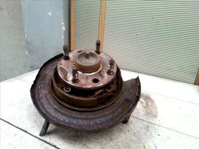 DAEWOO NUBIRA 03-10 Jobb hátsó kerékagy