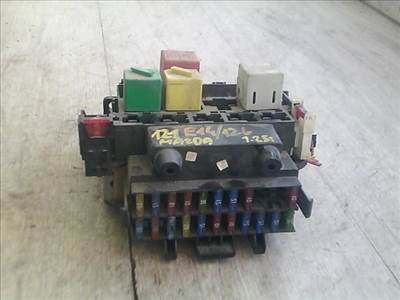 MAZDA 121 96- Biztosítéktábla BCM BSI BSM SAM GEM modul 