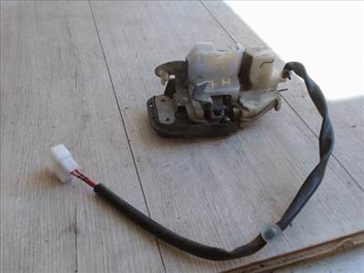 MAZDA 626 00.08-02.12 Jobb hátsó ajtó zárszerkezet központi záras