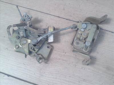 MITSUBISHI L300 Jobb tolóajtó zárszerkezet