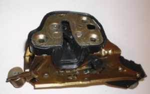 OPEL OMEGA B Bal hátsó ajtó zárszerkezet központi záras