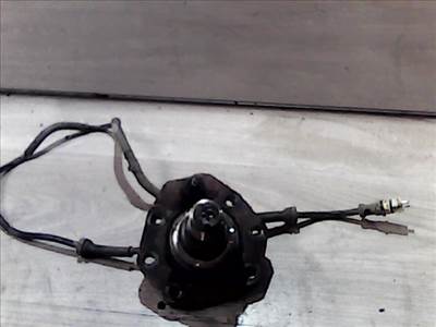 RENAULT ESPACE 96.12-00.09 Bal hátsó tengelycsonk