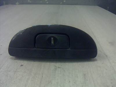 RENAULT MEGANE SCENIC 97-99 Csomagtérajtó dugózár