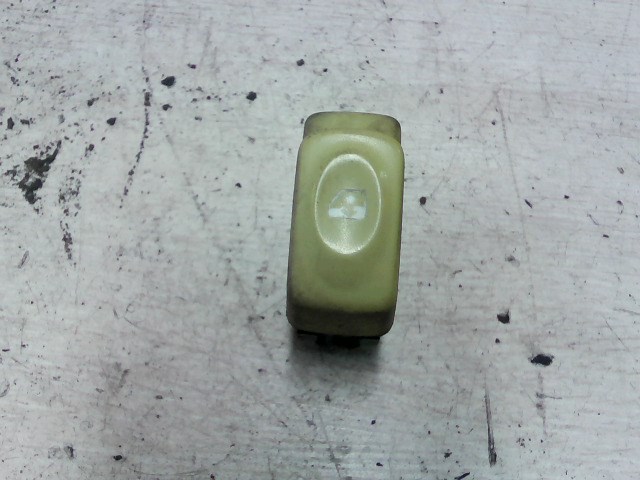 RENAULT TWINGO 98-07 Jobb első ablakemelő kapcsoló 1. kép