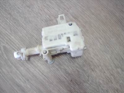 SEAT LEON 99- Központizár motor