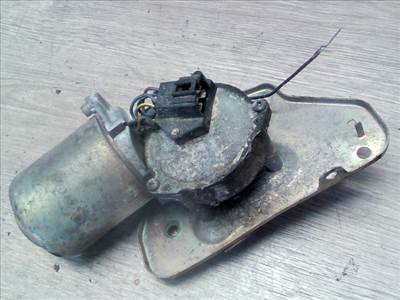 SUZUKI SWIFT 96-05 Ablaktörlő motor első