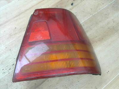 SUZUKI SWIFT 96-05 Jobb hátsó lámpa