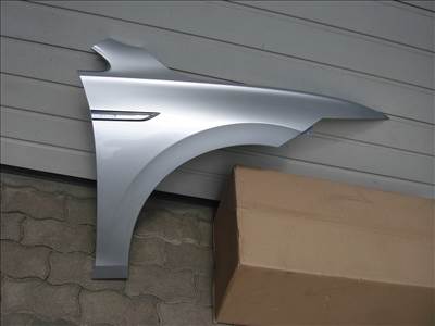 VW Golf VIII Jobb első Sárvédő 5H0821106 2020-tól Hibátlan