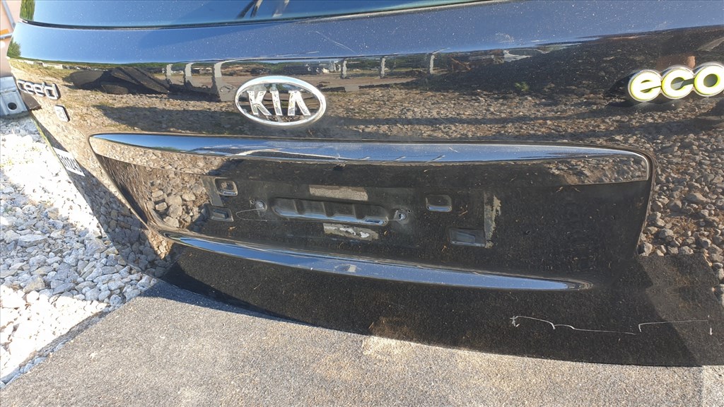 511243 Kia Ceed KOMBI, 2011, Csomagtérajtó. 8. kép