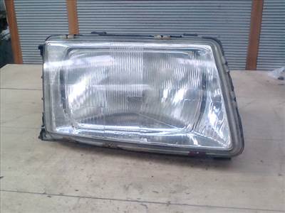 AUDI 100 82-90 Jobb első fényszóró