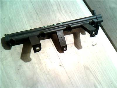 CITROEN XANTIA Injektor befecskendező híd 