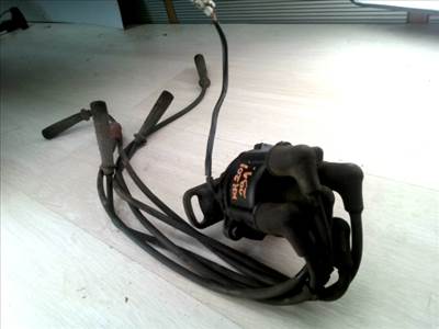 SUZUKI SWIFT 96-05 Gyújtáselosztó és gyertyakábelek