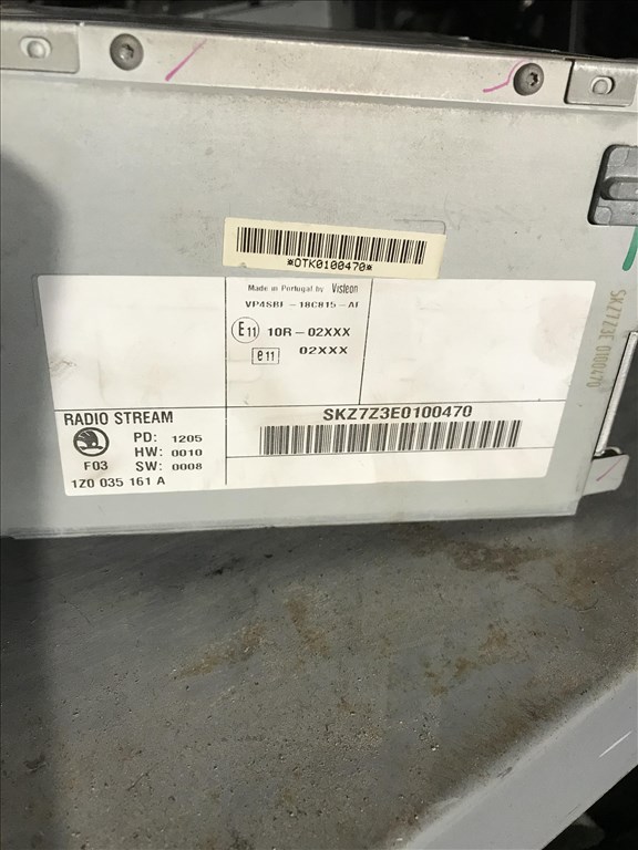 Skoda Octavia II fejegység  1z0035161a 3. kép