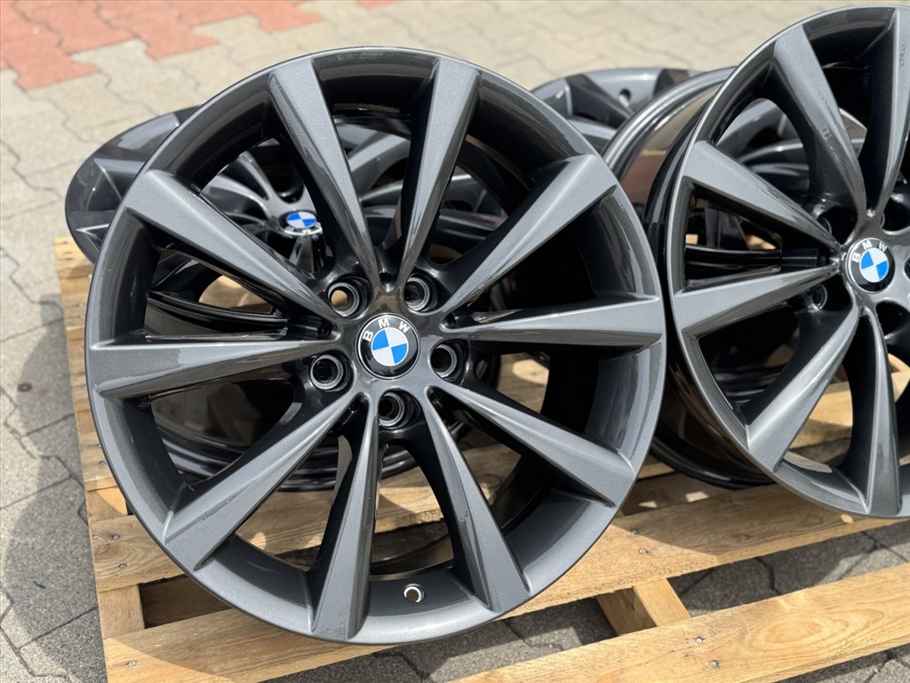 R18 5x112 Original BMW STYLING 642 - 8J ET30 - G11 G12 G30 G31  G32 1. kép