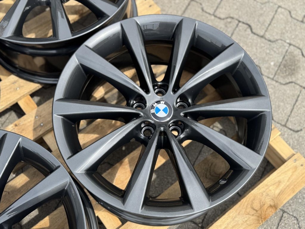 R18 5x112 Original BMW STYLING 642 - 8J ET30 - G11 G12 G30 G31  G32 5. kép