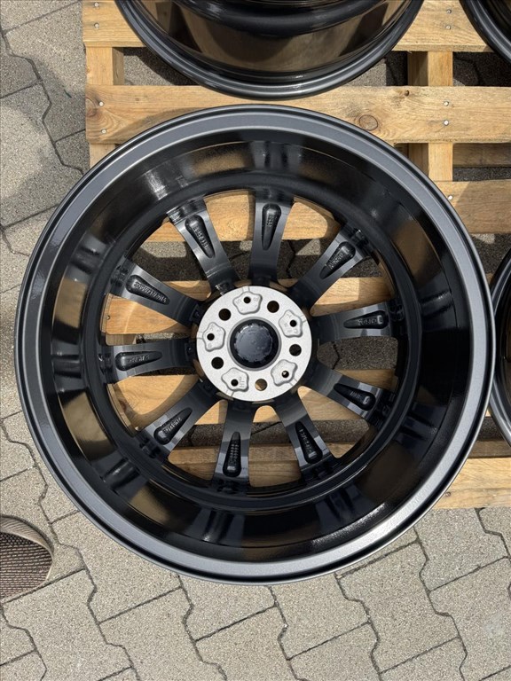 R18 5x112 Original BMW STYLING 642 - 8J ET30 - G11 G12 G30 G31  G32 6. kép