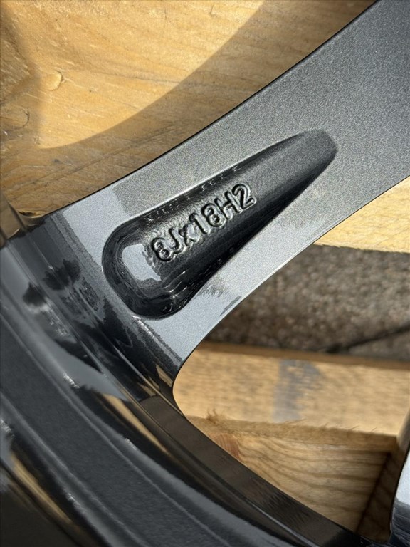 R18 5x112 Original BMW STYLING 642 - 8J ET30 - G11 G12 G30 G31  G32 9. kép