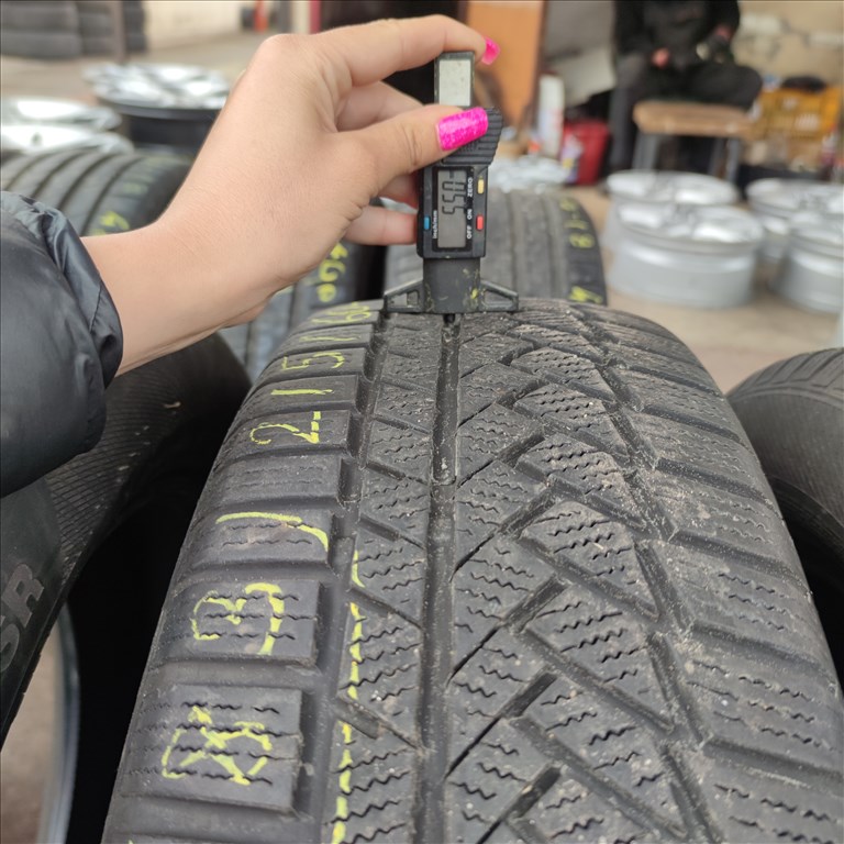 215/60 R18 Continental Defekttűrő téli gumi 60000ft a 4db/83/ 3. kép