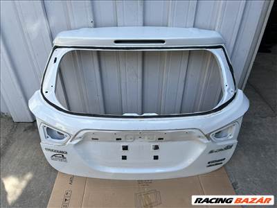 Suzuki SX4 S-Cross csomagtér ajtó 