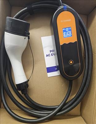 Eladó új 5m EVSE EV töltő Type 2 1 fázis (3, 6kw) 8-16A EU dugó elektromos járműhöz