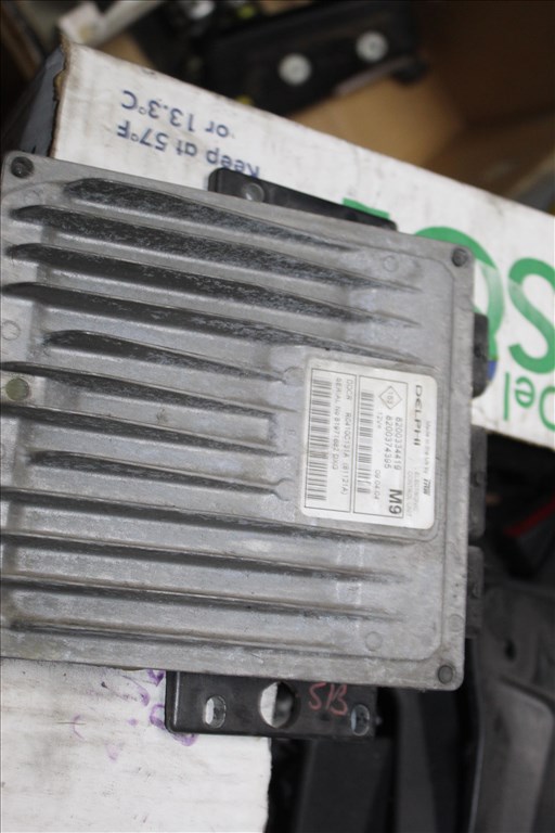 Nissan Micra V motorvezérlő (8200334419) 1. kép