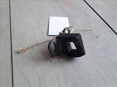 AUDI A8 94.06-02.12 Csomagtérajtó zár ütköző