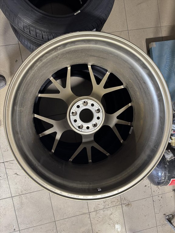 R21 Original mercedes 10.5J ET42 - A192 401 1300 A1924011300 1db felni 5. kép