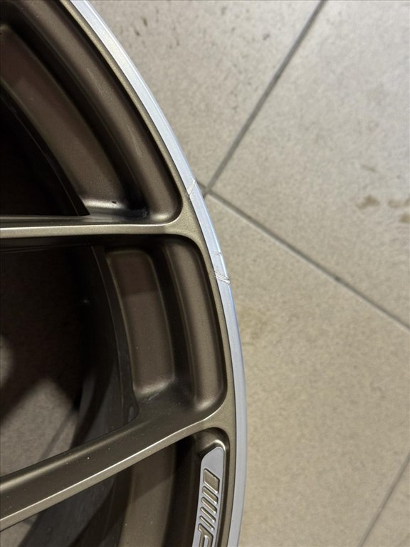 R21 Original mercedes 10.5J ET42 - A192 401 1300 A1924011300 1db felni 6. kép