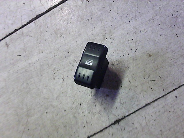 DACIA LOGAN 04.11-08.06 Ablakemelő kapcsoló pozíció független 1. kép