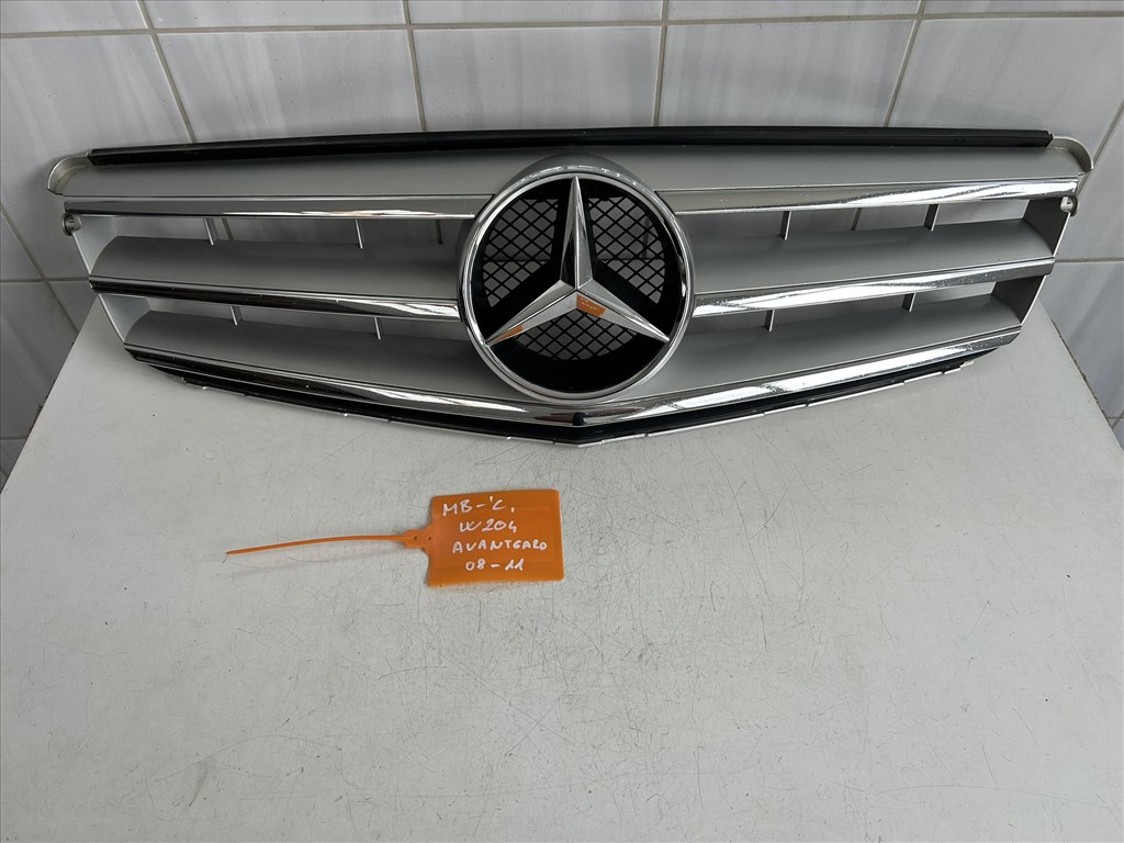 Mercedes C-osztály W204 díszrács Avantgard (facelift előtti) 2. kép