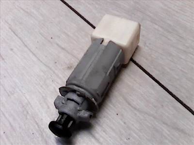 MITSUBISHI COLT 04.04-08.09 Féklámpa pedál kapcsoló