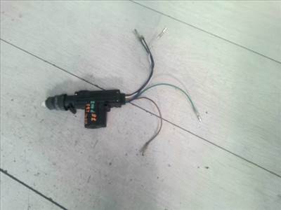 PEUGEOT 107 2005.03.01-2012.03.31 Jobb első központi zár motor