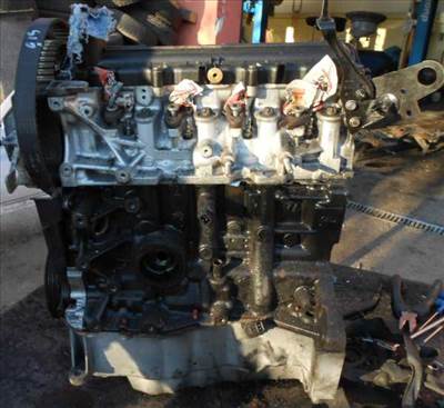 RENAULT CLIO 06-09 Motor, diesel fűzött blokk hengerfejjel