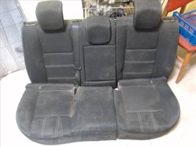 RENAULT Fluence 2013.01.01- Hátsó ülés