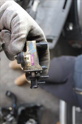 Toyota Yaris1 1999-2005 1.4D 1ND  turbó vákum szelep 25819-33010