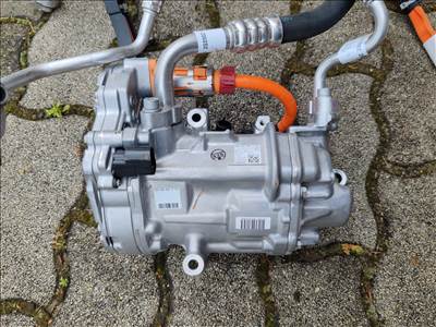 R0302 A0008307704 ÚJ Mercedes Klíma Kompresszor