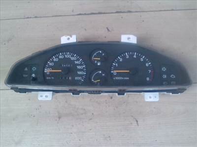 DAIHATSU APPLAUSE Kilóméteróra