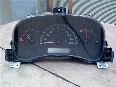 FIAT PUNTO II. Kilóméteróra