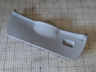 FORD FIESTA 02-05 Csomagtérajtó burkolat 