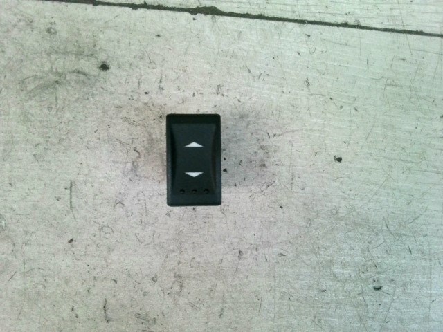 FORD MONDEO 01-07 Jobb hátsó ablakemelő kapcsoló 1. kép