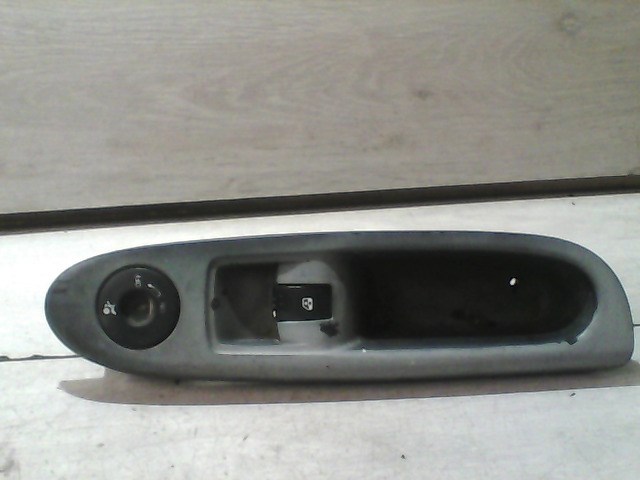 OPEL CORSA D 06-11 Jobb első ablakemelő kapcsoló 1. kép