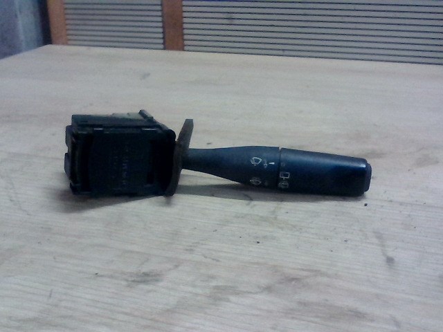 PEUGEOT 206 Kormánykapcsoló jobb ablaktörlő 1. kép