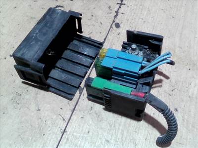 RENAULT EXPERT 1995.09.01-2003.12.31 Biztosítéktábla BCM BSI BSM SAM GEM modul 