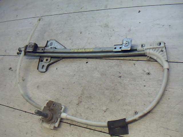 RENAULT MEGANE 99-02 Bal hátsó ablakemelő szerkezet mechanikus 1. kép